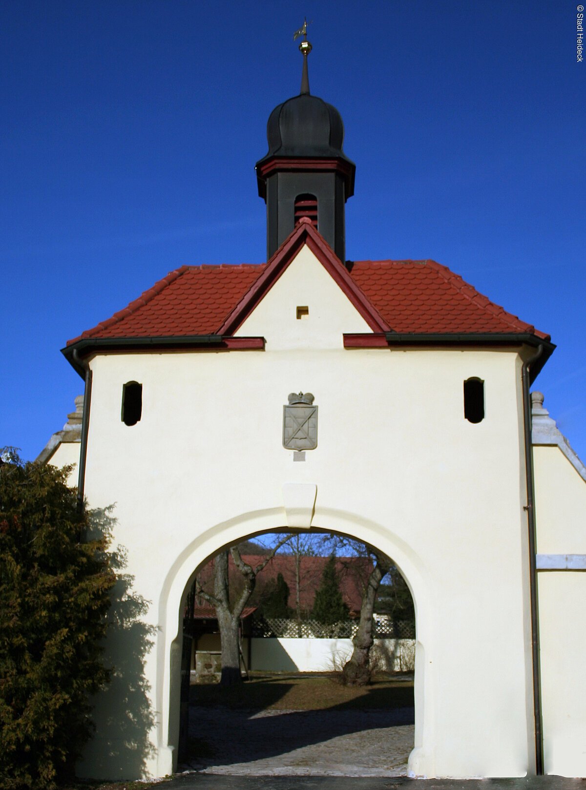 Tor zum Schloss Kreuth