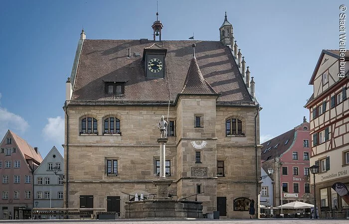 Gotisches Rathaus mit Schweppermannsbrunnen