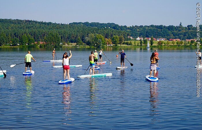 Stand-Up Paddling in der Gruppe