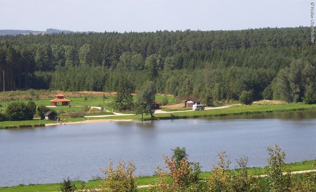 Dennenloher See - der kleineste See im Fränkischen Seenland