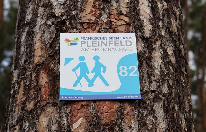 Wanderwegschild 82 Schild Weg 82